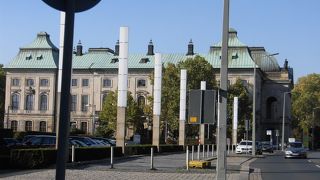 日本は感じられない。