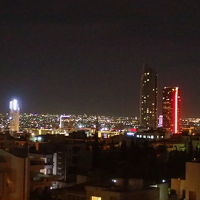 部屋からの夜景です。さすが都会です。