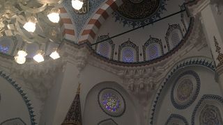 モスクの見学が出来ます。