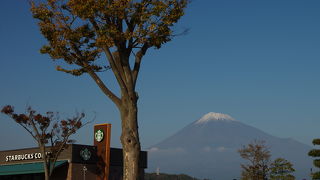 オープンカフェから眺める富士山、最高