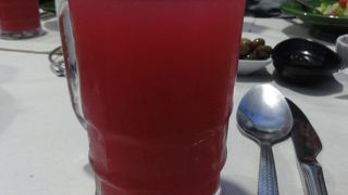 生搾りのザクロジュース美味