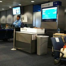 ユナイテッドへ乗り換えです