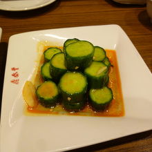 キュウリ、まあまあ