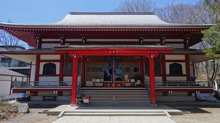 本堂よりも釈迦堂のほうが趣がある