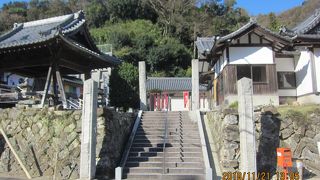 知多四国第４３番札所のお寺です。