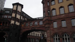 「レーマー広場」の近くにある素敵な建物☆