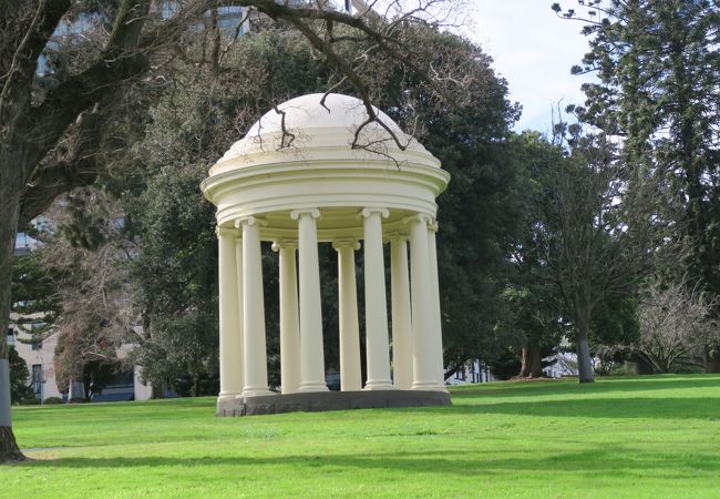 フィッツロイ・ガーデンにあるモニュメント