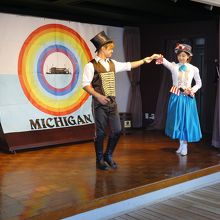 ミシガンのパフォーマンスも楽しい