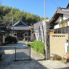 「永寿寺」の山門
