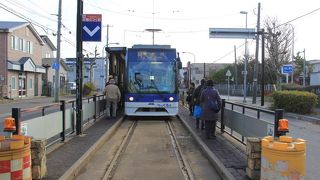 夜景は綺麗ですが、激混みで記念撮影はできません。