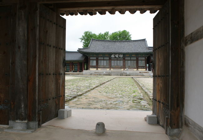 高麗時代と朝鮮時代の官舎だった建物、王の権威を感じる場所