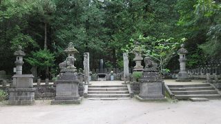 大きな時代の流れの中で精いっぱいに生きた若者を思うと胸が締め付けられる思いがしました。