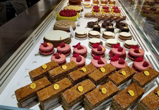 ピエール エルメ 本店 クチコミ アクセス 営業時間 パリ フォートラベル