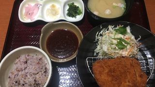 チェーンの定食店