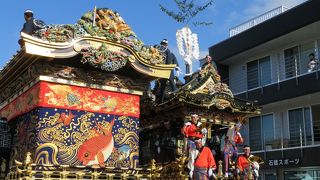 迫力ある太鼓が響く祭り