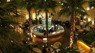 リゾート気分が味わえるラウンジです。