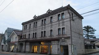 レトロ建築は七日町通りでも良く目立ちます。