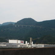 宮崎県と熊本県の県境、国道221号の加久藤峠に架かるループ橋