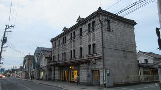 大正レトロな街並み。