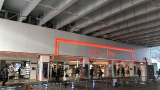 地下鉄直結で便利