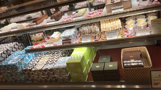 トップス  ラゾーナ川崎