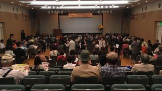 朝日新聞本社内にあるホール