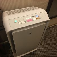 加湿器あり。乾燥しやすい冬にはかなり重宝です！