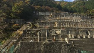 壮大なスケールの遺構