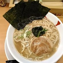 豚骨醤油680円の大盛り100円増し