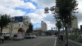 会津若松市街北側の幹線道路。