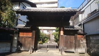祥雲寺のそばにあります