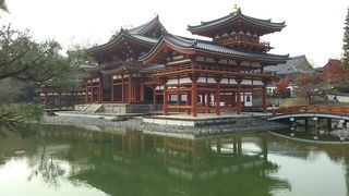 紅葉時期の平等院