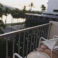 眺めは？？？目の前運河です。値段がリーズナブルですから満足