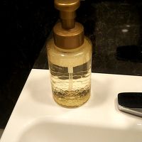 後ろを向いたまま置いてある