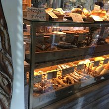 テイクアウトのパン