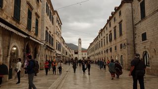 すらっとした印象のタワーでした