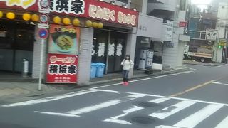 横浜駅からも歩いてすぐのところにある横浜家系のラーメン屋