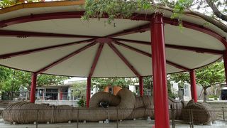 大綱モニュメントがあります