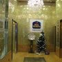 エレベーターは金キラ　ビジネスホテル