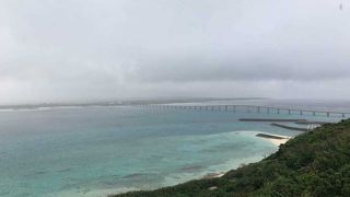 来間大橋を展望