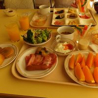 朝食。バイキング。