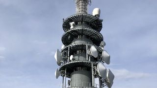 新しく出来た夢テラス横の展望回廊はタワーを囲む造り