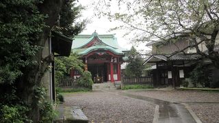 都会とは思えない位に静かで、気持ちが不思議と落ち着く場所でした。