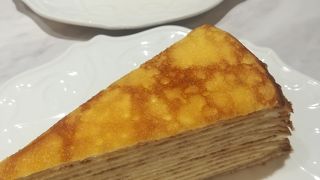 ケーキとドリンクが同じくらいの値段