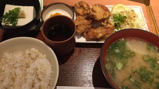 酒蔵の名を冠した居酒屋でランチ