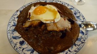 駅前のあるカレー屋さん
