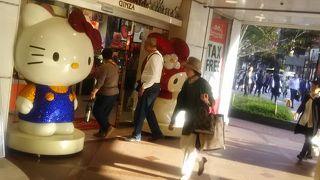 サンリオのキャラクターショップがあります
