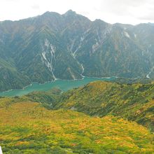 後立山連峰と黒部湖