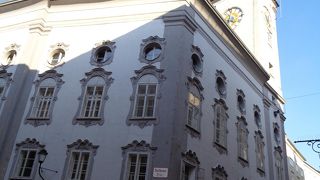 旧市街からの出口の目印