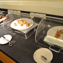 食事関係はカナッペ類がメイン。